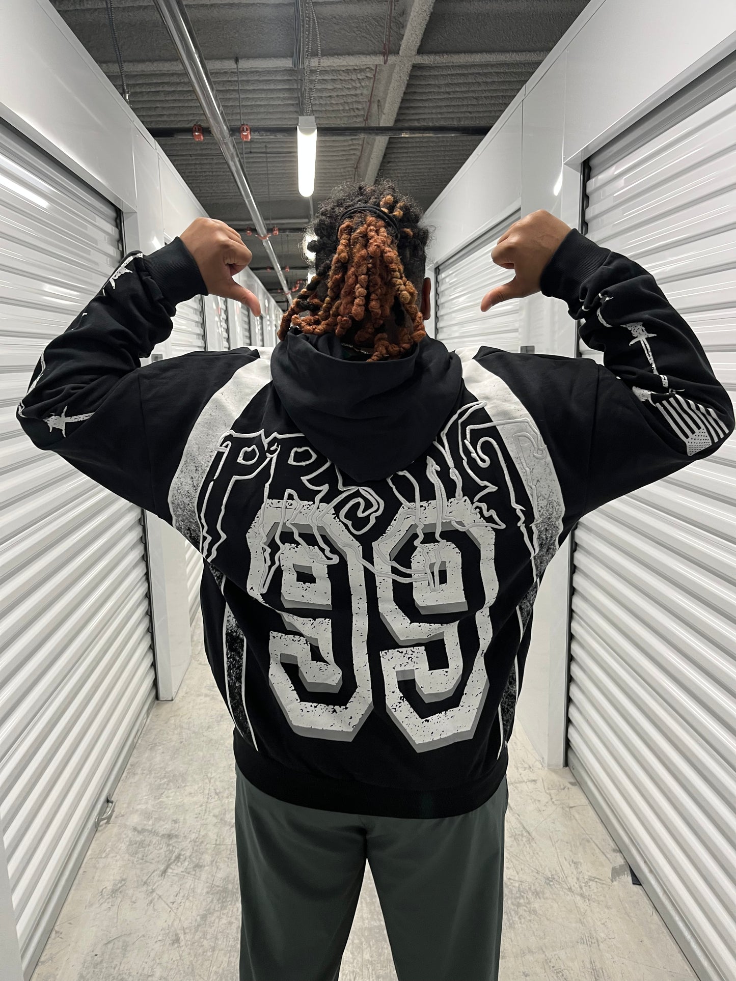 BARBED WIRED CHAMPION HOODIE.